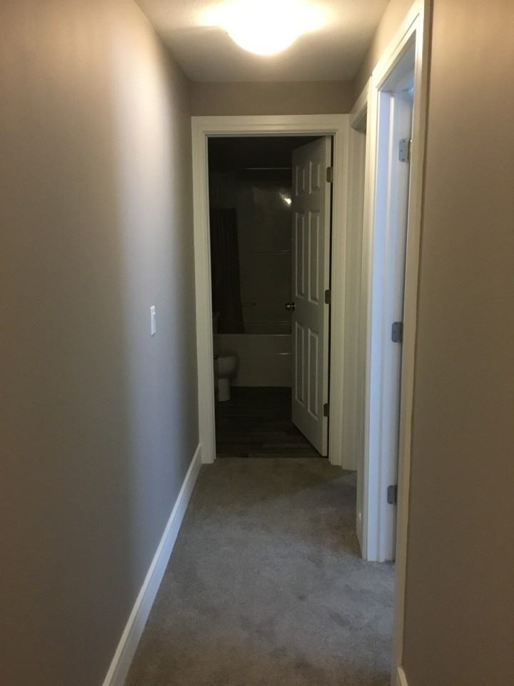 1315B Pohorecky Cres - Photo 4 of 13