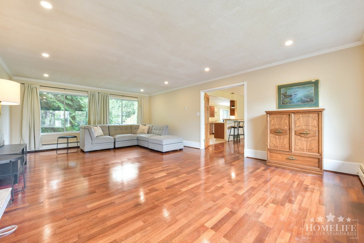13900 Blackburn Ave - Photo 2 of 24