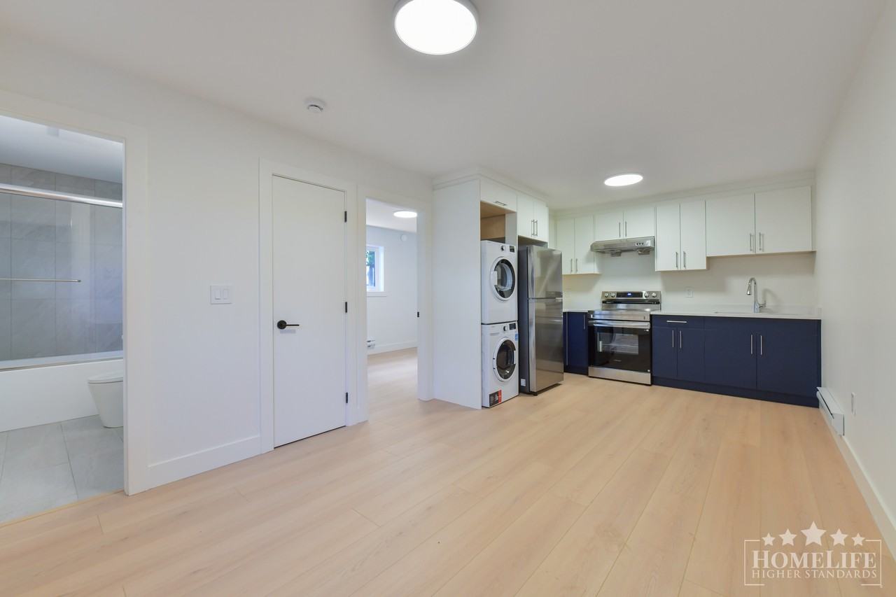 11004 78 Ave - Photo 5 of 9