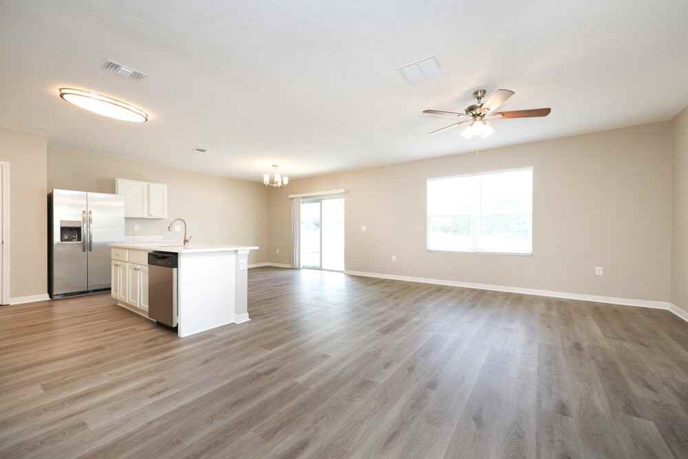 10430 Whispering Hammock Dr - Photo 5 of 17