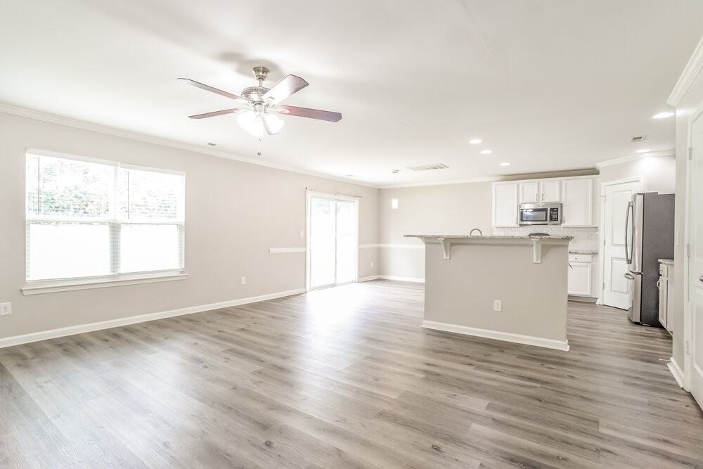 5004 Broad Leaf Ct - Photo 4 of 17