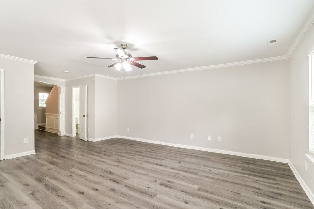 5004 Broad Leaf Ct - Photo 5 of 17