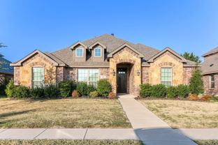 215 Sunrise Ln - Photo 1 of 1
