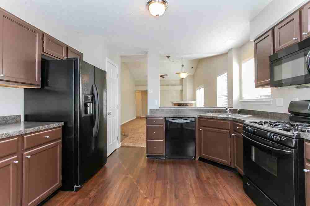 4929 Aspen Crest Ln - Photo 6 of 15