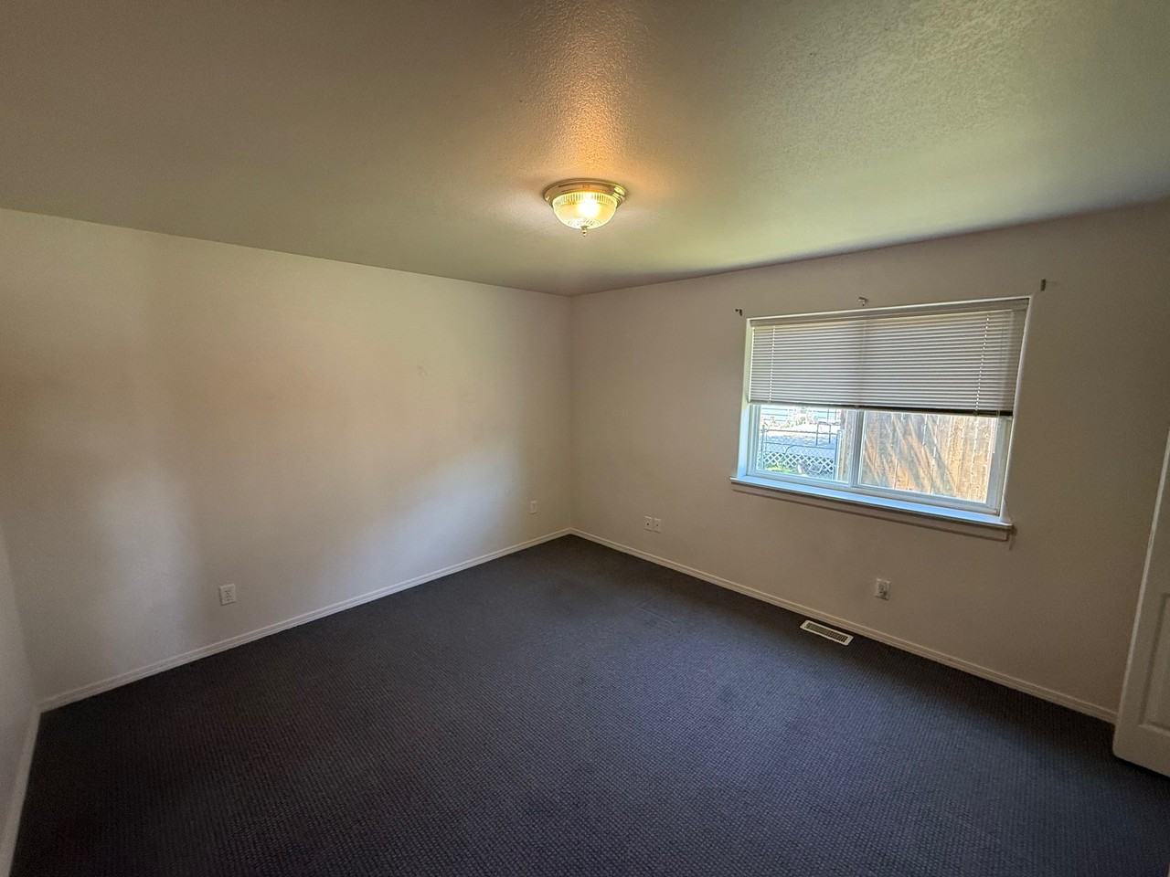913 Cardinal Dr #A - Photo 3 of 20