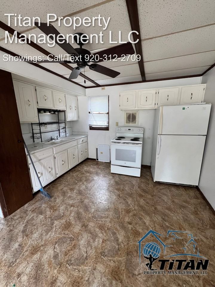 1382 Maricopa Dr #2 - Photo 4 of 4