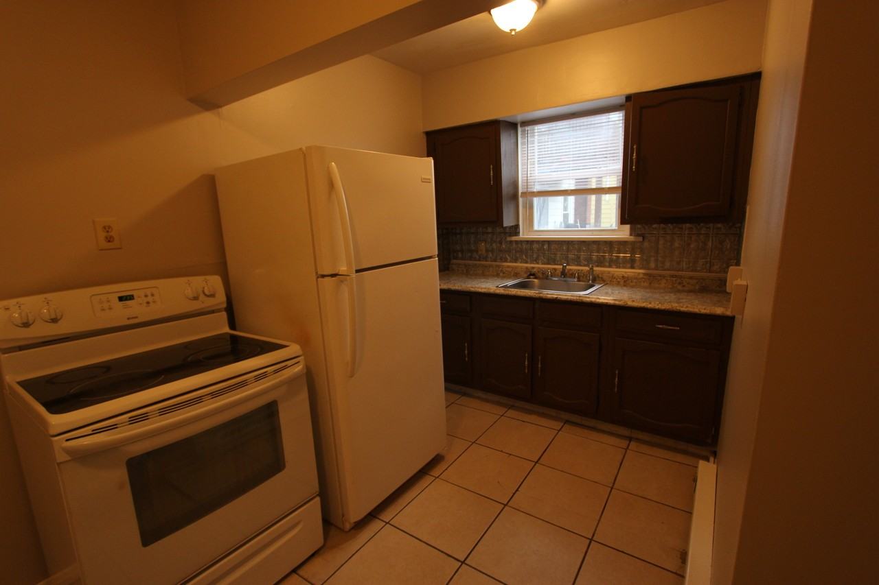 32 Irving Pl #032-4 - Photo 3 of 13