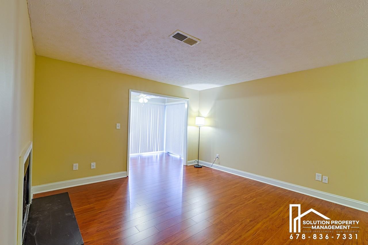 1808 Augusta Dr #1808 - Photo 2 of 19