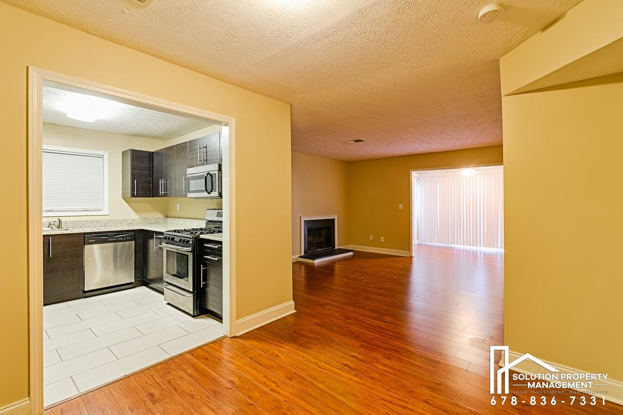 1808 Augusta Dr #1808 - Photo 7 of 19