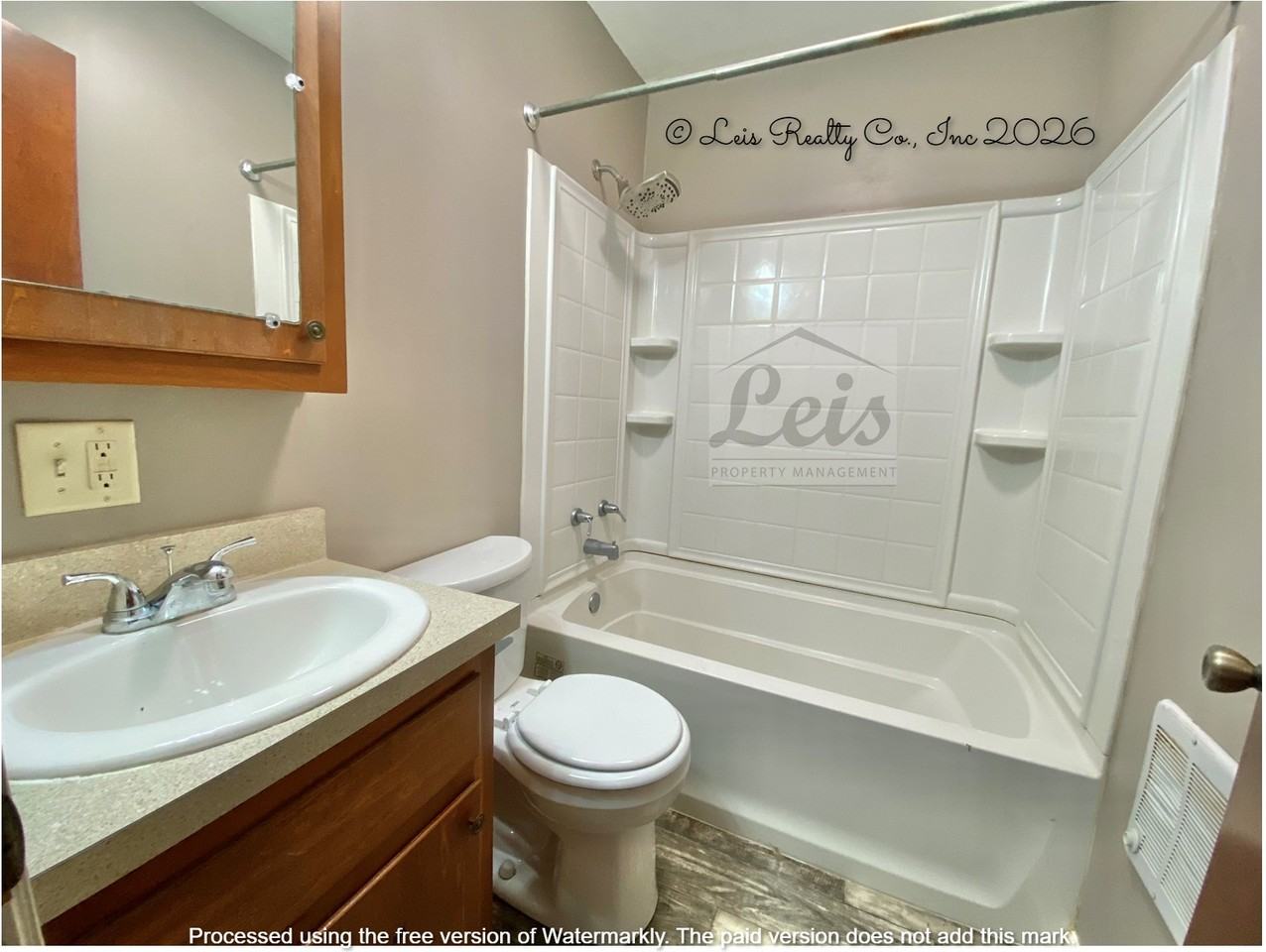 219 S Barron St #2 - Photo 5 of 14