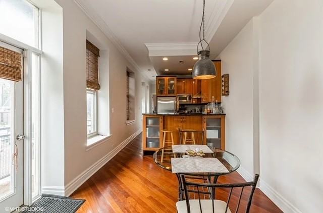 36 S. Ashland AveUnit 404 #404 - Photo 3 of 8