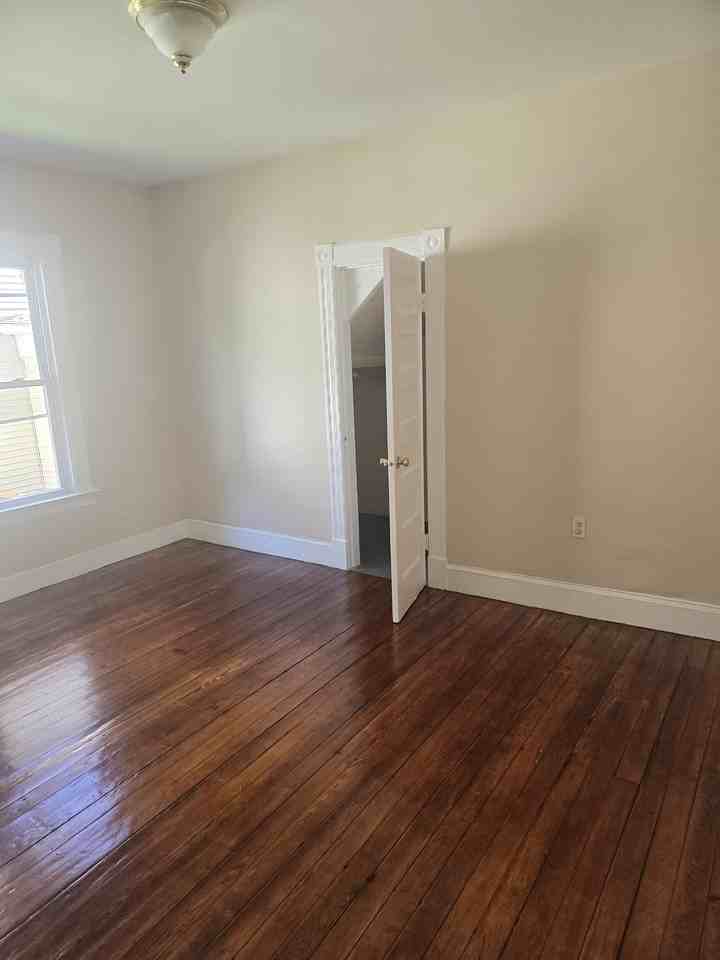439-441 Edgewood Street1st Flr #1 - Photo 4 of 7
