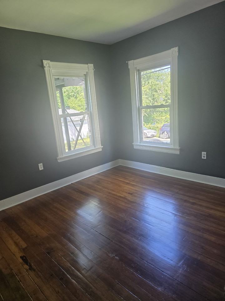 439-441 Edgewood Street1st Flr #1 - Photo 5 of 7