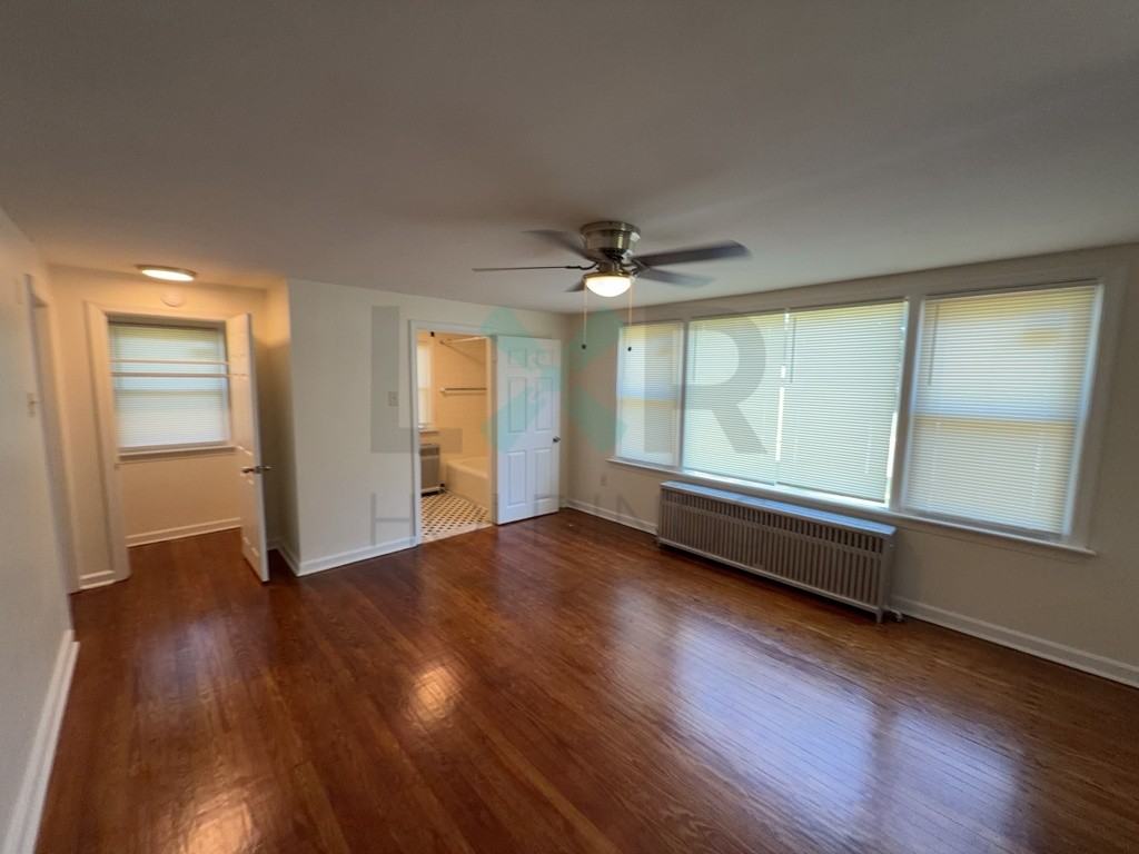 640 Poplar St #1F - Photo 2 of 10