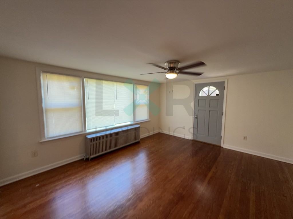 640 Poplar St #1F - Photo 7 of 10