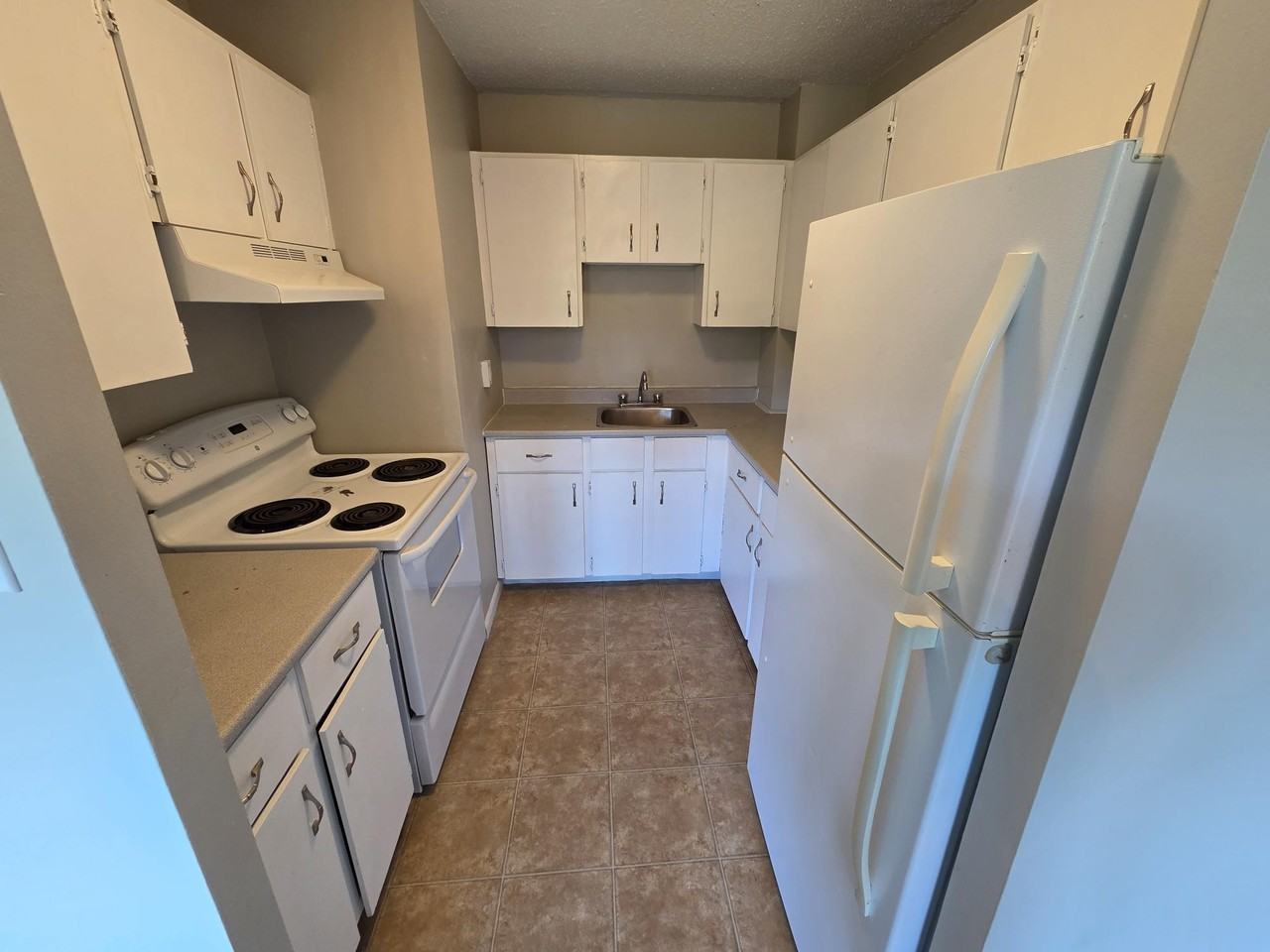 411 Ellerdale St #701 - Photo 5 of 28