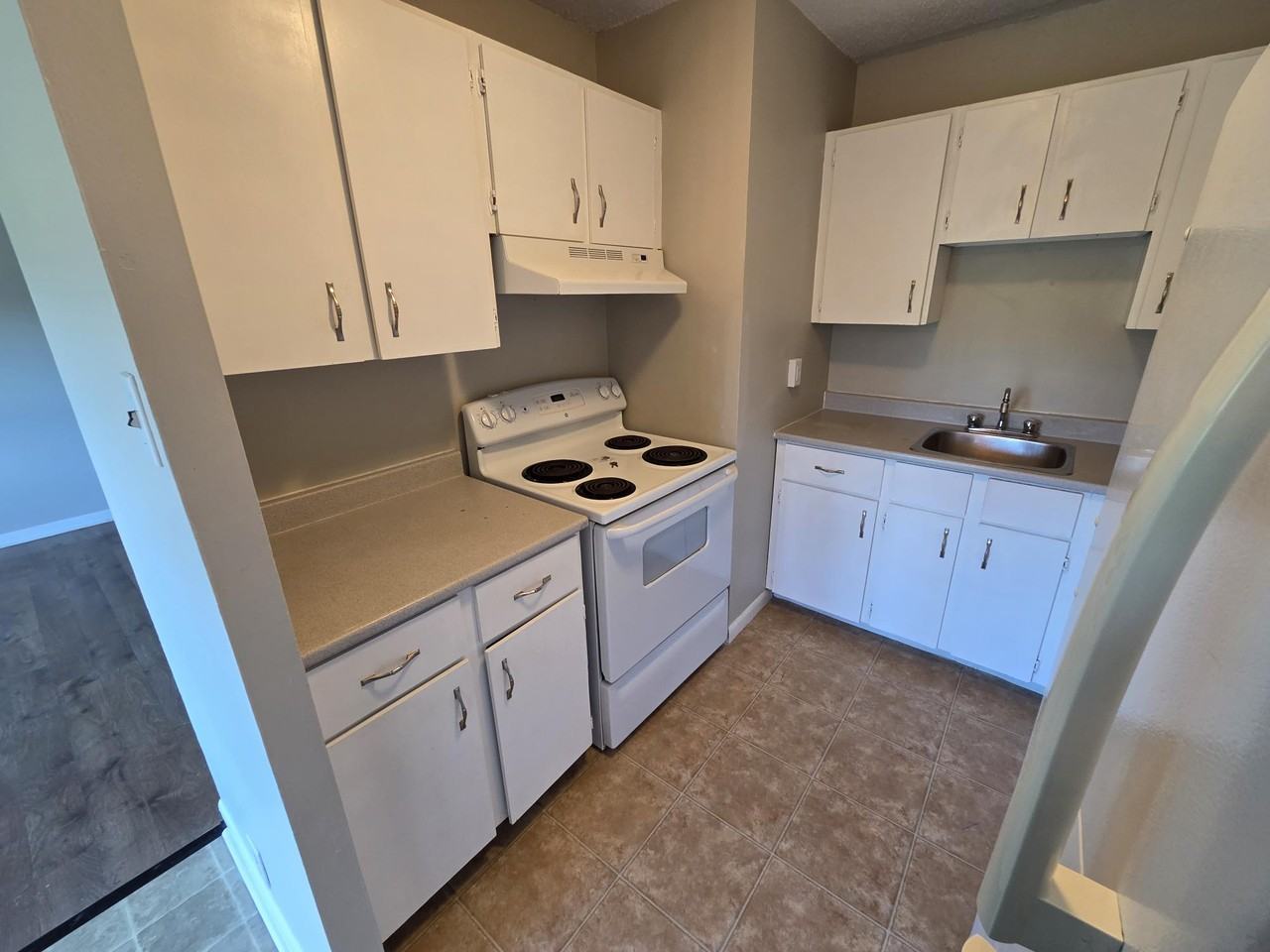 411 Ellerdale St #701 - Photo 6 of 28