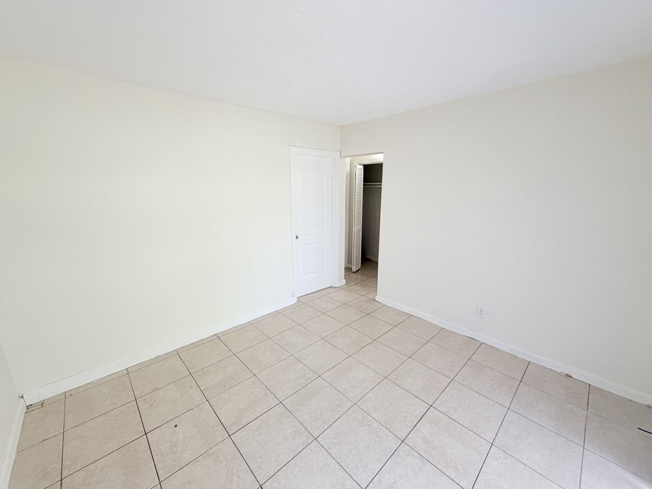 3030 Nw 43rd Ter #207 - Photo 5 of 11