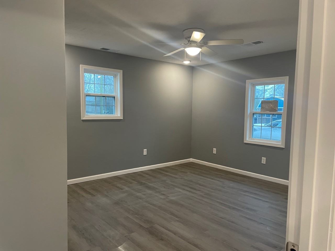 713 Hayes St #1 - Photo 5 of 9