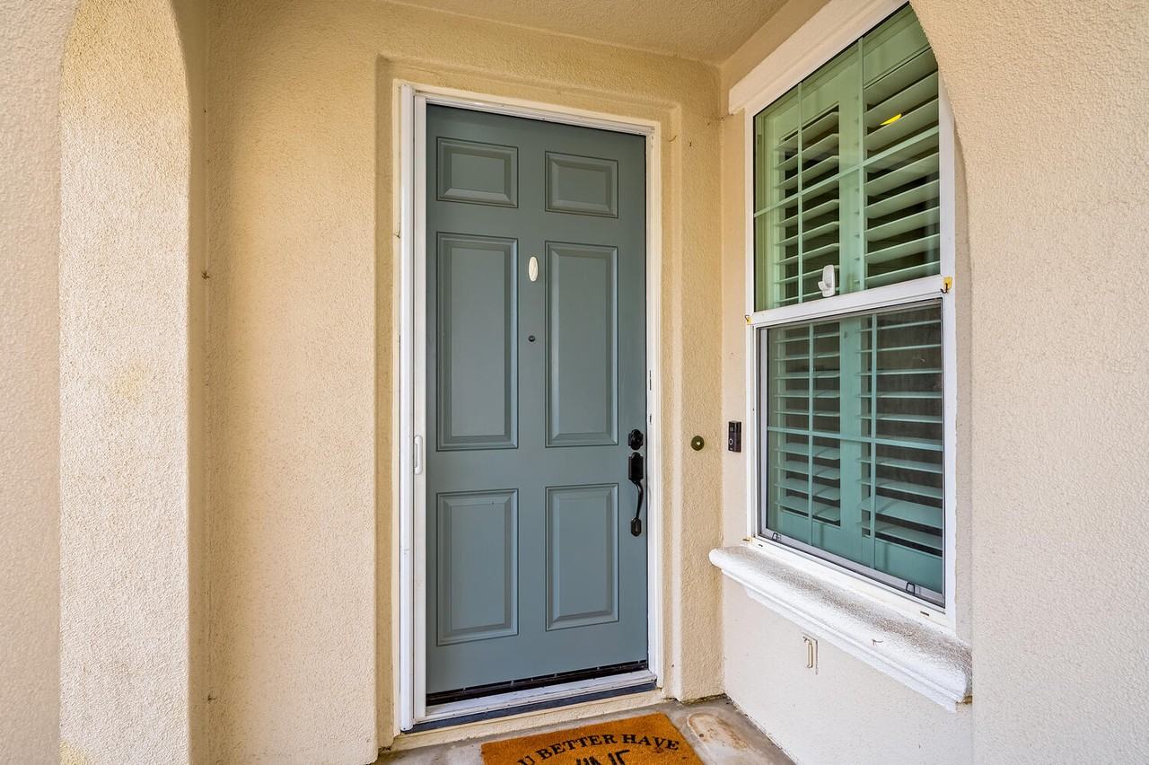 18785 Roxbury Ln #1 - Photo 5 of 50