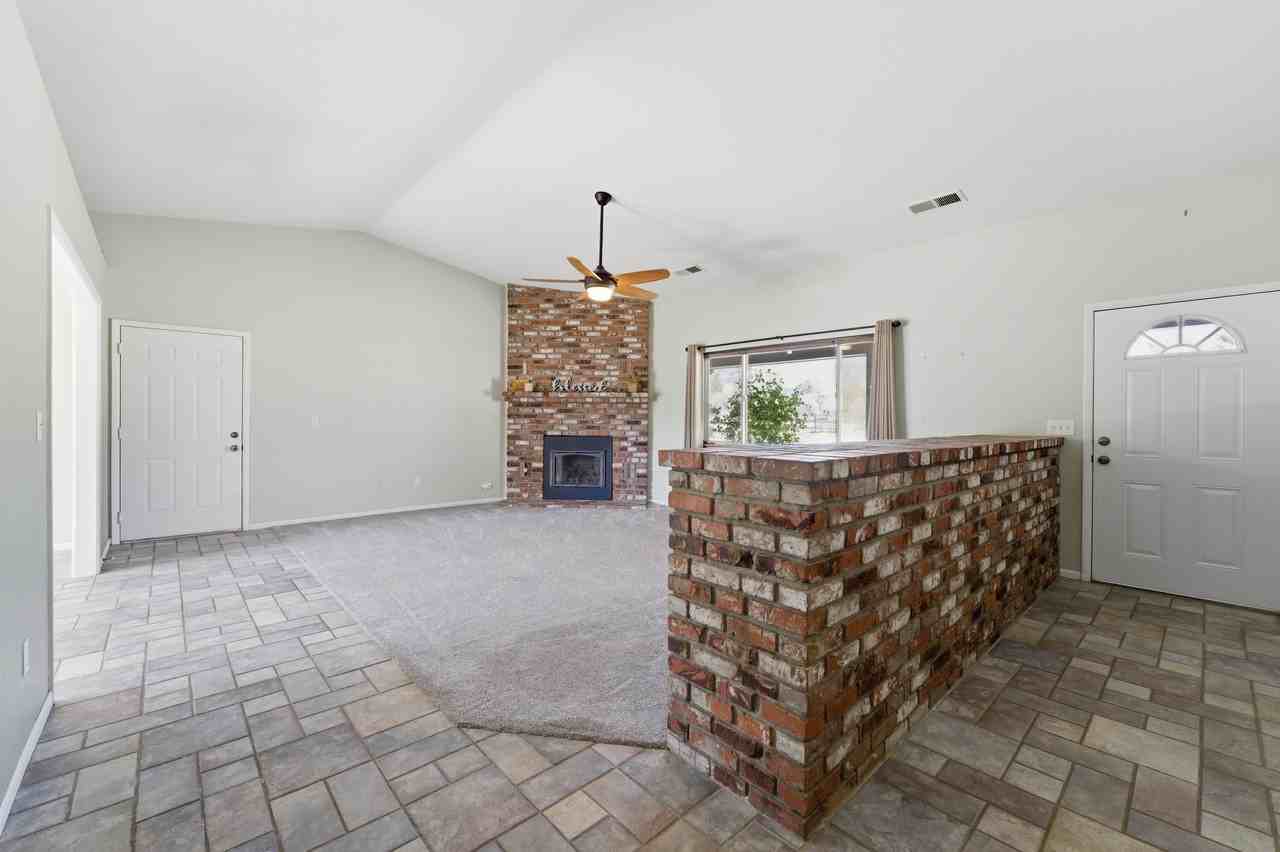 23440 Mashie Ct #1 - Photo 4 of 15