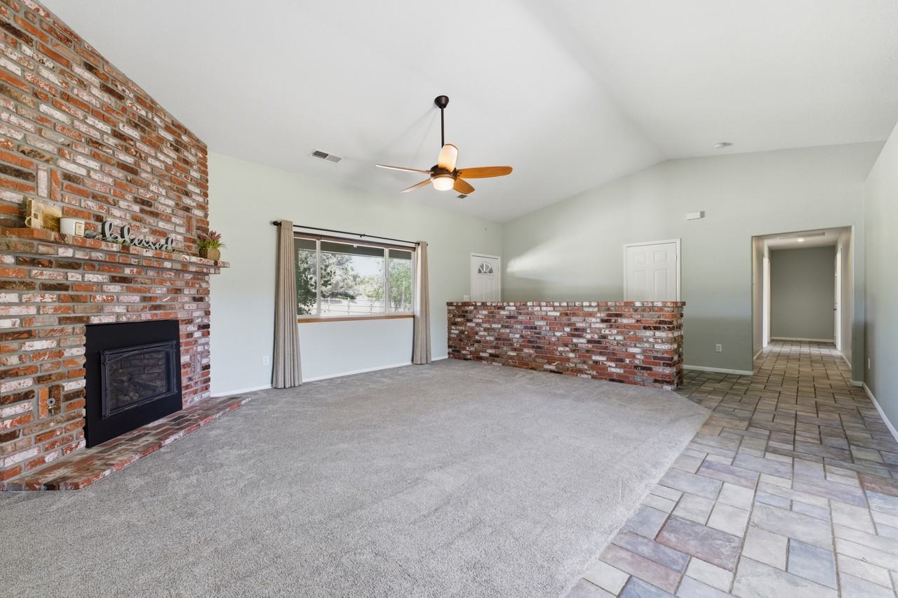 23440 Mashie Ct #1 - Photo 5 of 15