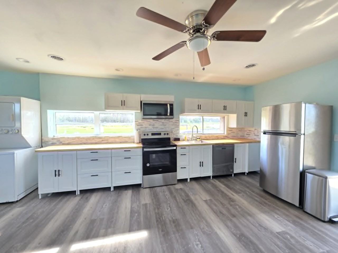 22931 Steele Dr #1 - Photo 5 of 50