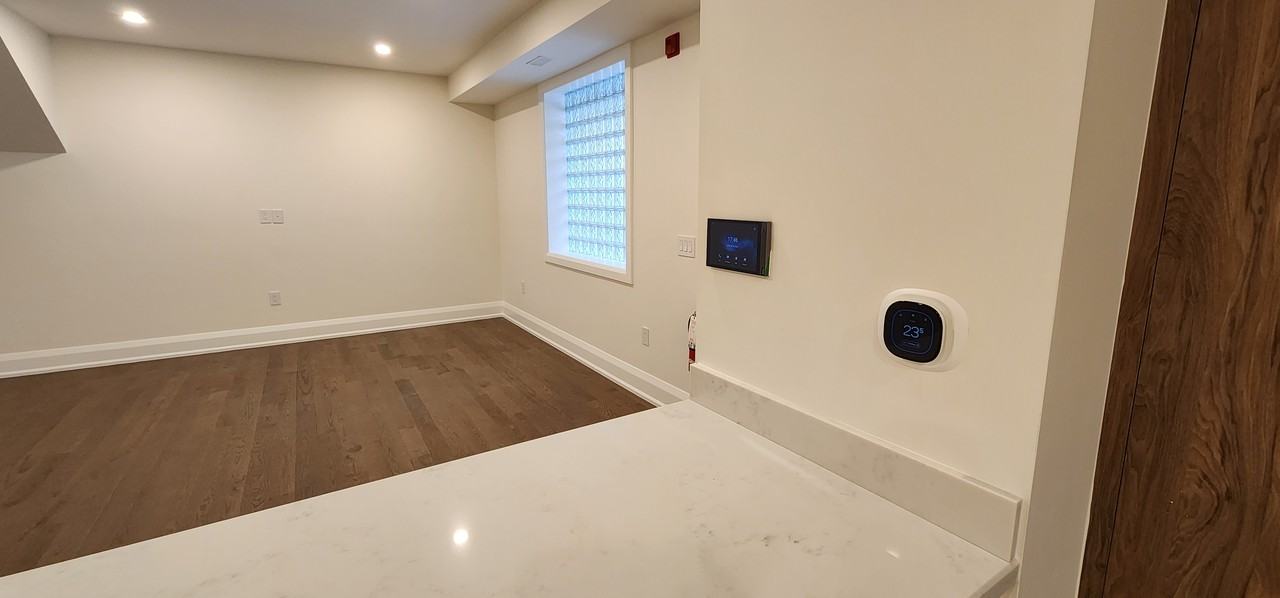 2579 Yonge Street #202 - Photo 7 of 27