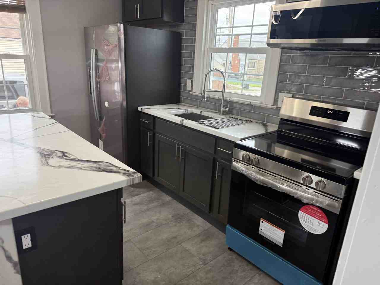 952 Bulen Ave #952 - Photo 4 of 40