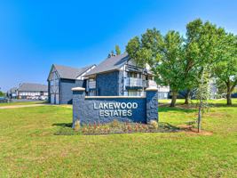 featured image of 7806 Lyrewood Ln