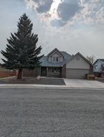 featured image of 1054 Arapaho Dr #1