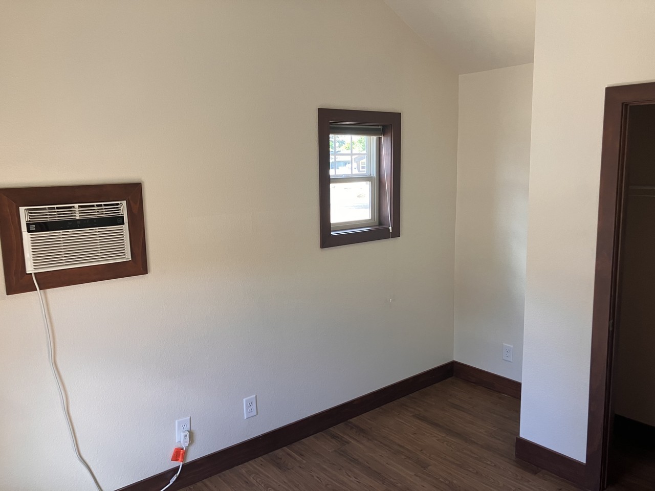 111 E Cottonwood Dr #5 - Photo 4 of 10