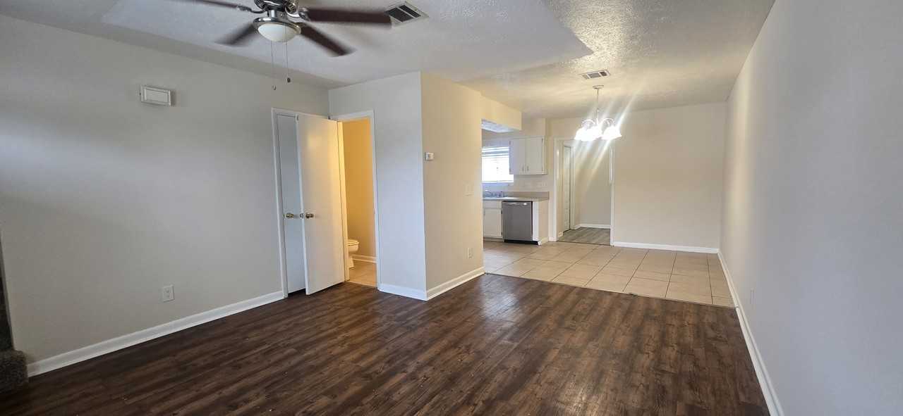 3910 Venetian Cir #1 - Photo 2 of 9