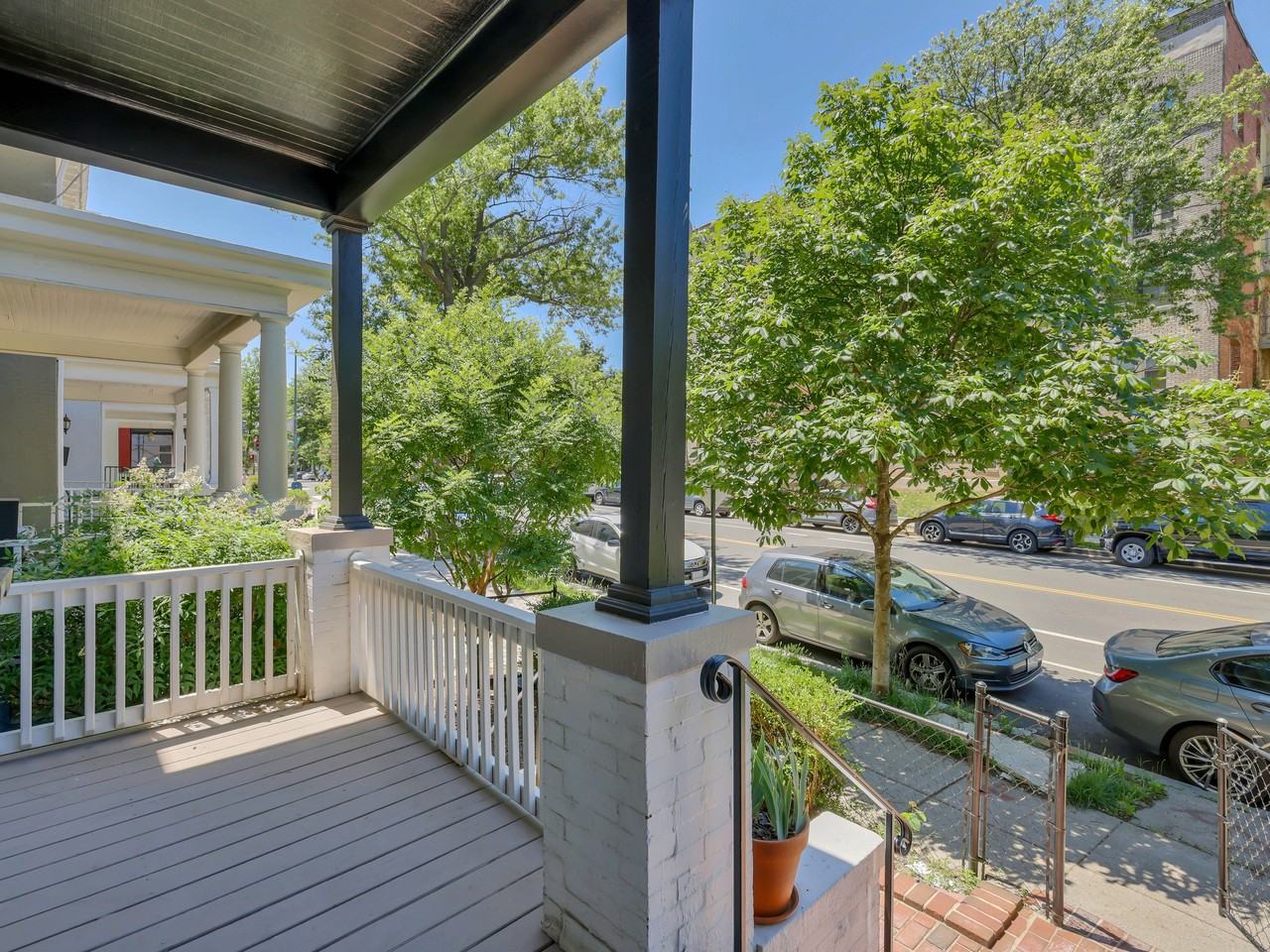 2611 11th St Nw #1 - Photo 5 of 41