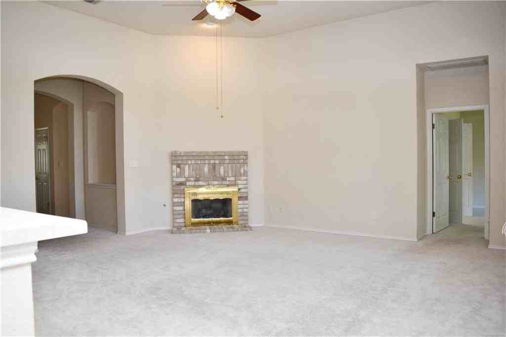 704 Thrush Dr #1 - Photo 3 of 10