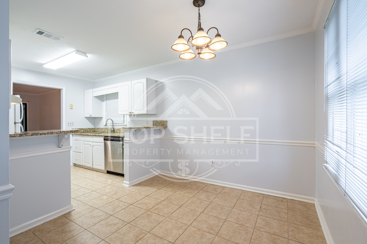 2916 Governors Ct #1 - Photo 5 of 24