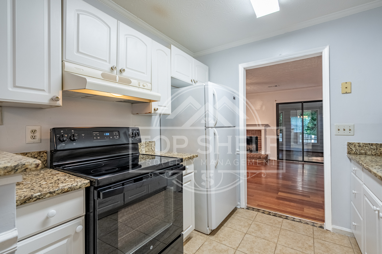 2916 Governors Ct #1 - Photo 7 of 24