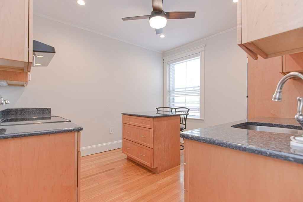 25 Green StreetUnit 1 #1 - Photo 3 of 22