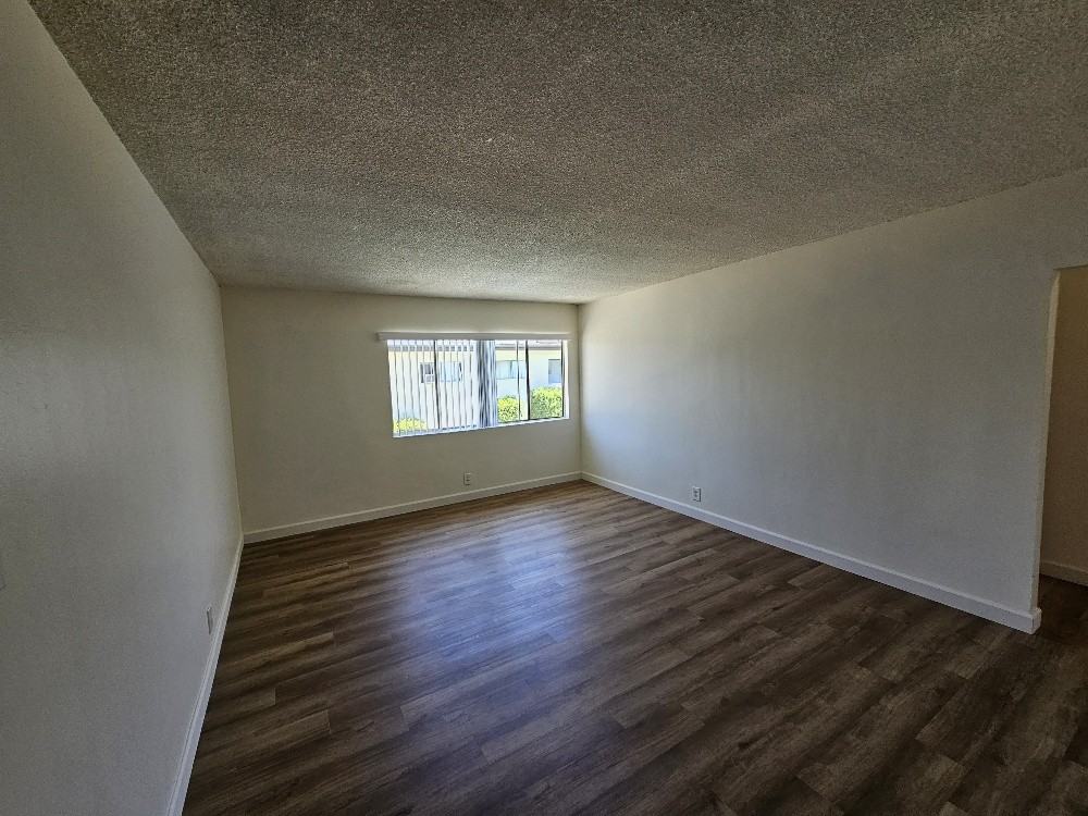 12522 Paramount Blvd #17 - Photo 4 of 30
