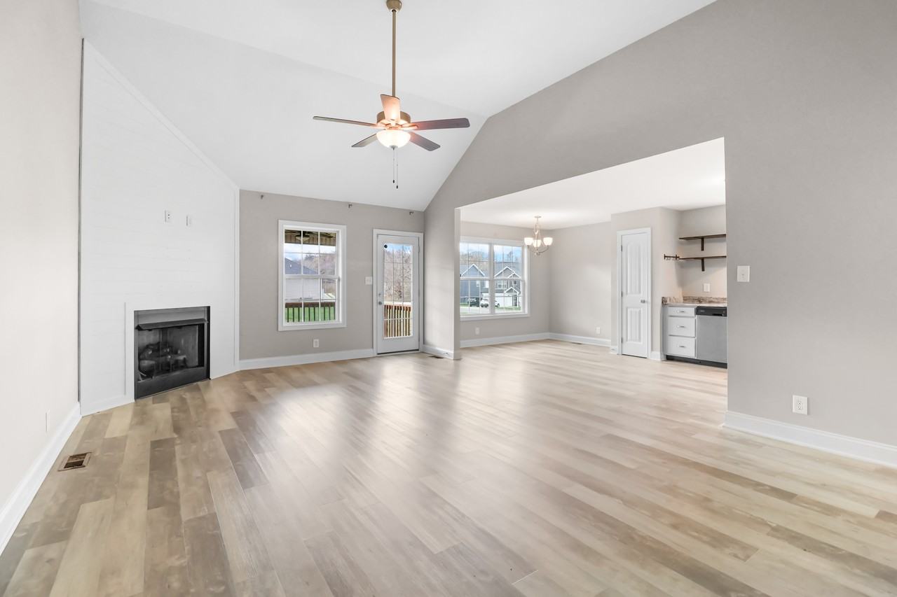 306 Lugano Ln #1 - Photo 4 of 29