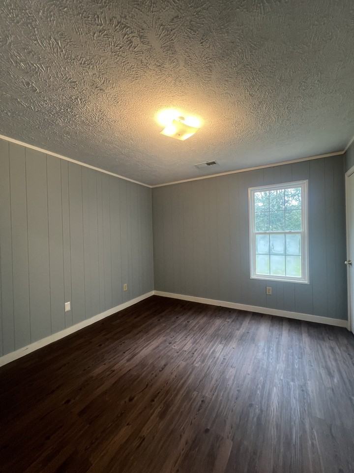 656 Windrow Rd #1 - Photo 2 of 8