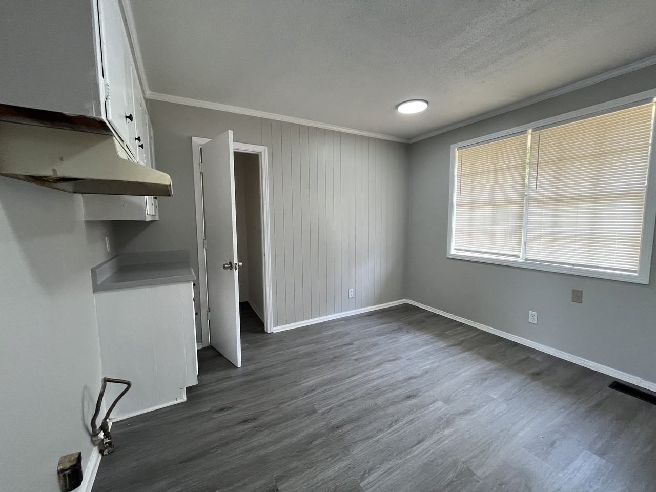 606 Austin St #1 - Photo 5 of 7