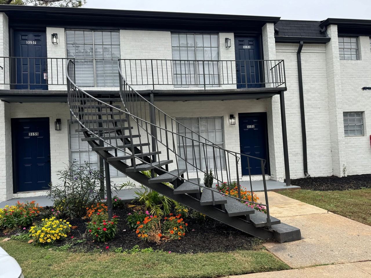 Miller Chateau Apartments - Photo 7 of 16