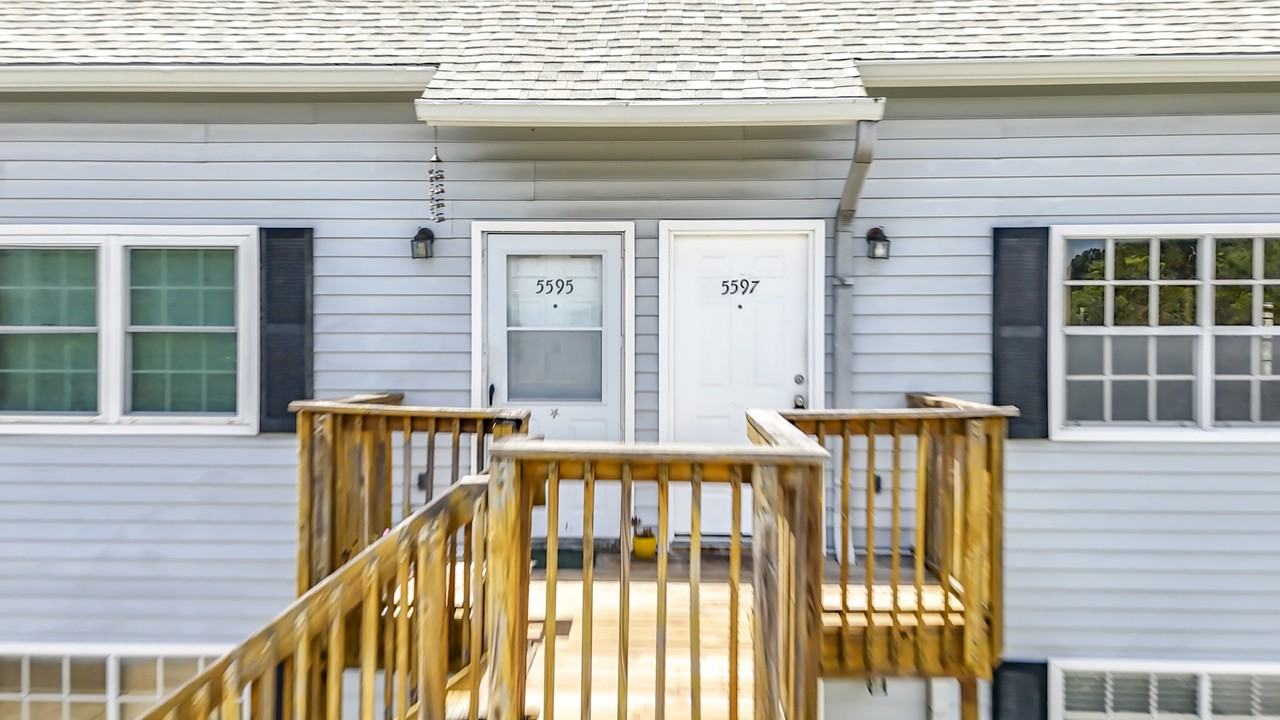 5597 67th Ave N #423 - Photo 2 of 37
