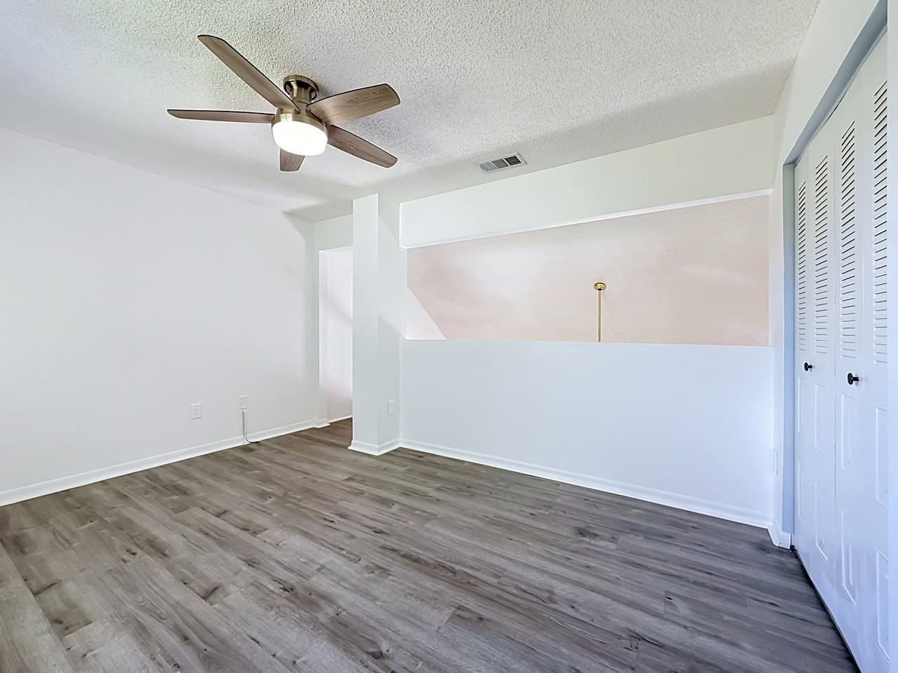 5597 67th Ave N #423 - Photo 5 of 37