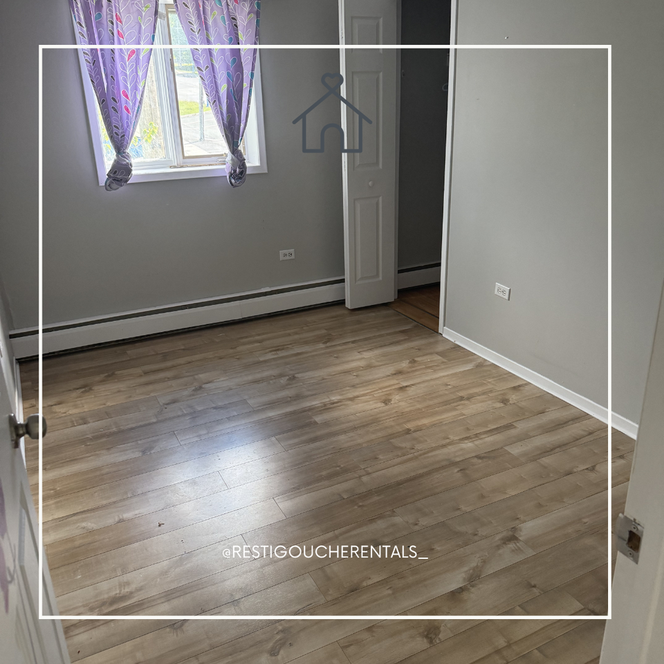 111 Brunswick St #4 - Photo 4 of 9