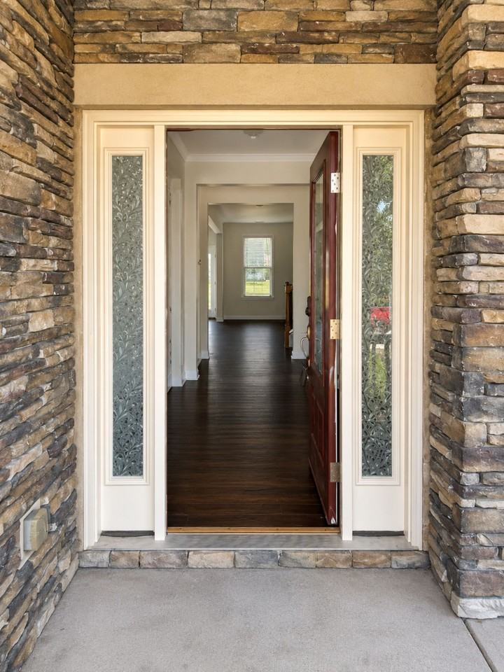 2572 Shoal Park Rd #1 - Photo 3 of 26