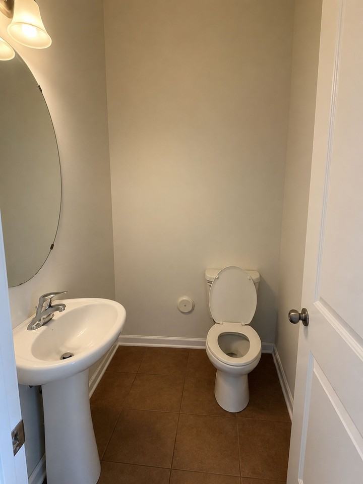 2572 Shoal Park Rd #1 - Photo 7 of 26