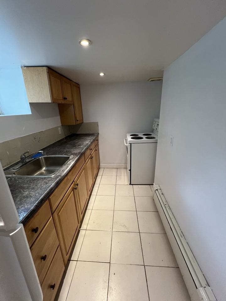 46 Albert St #BS - Photo 7 of 9