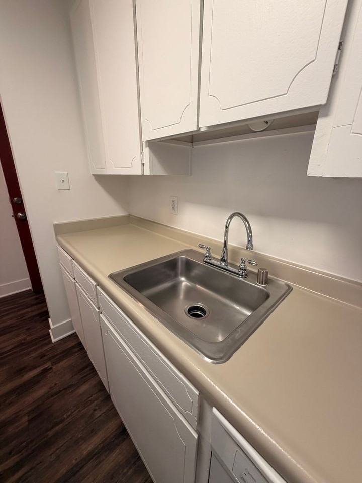 Modera Apartments - Photo 5 of 49